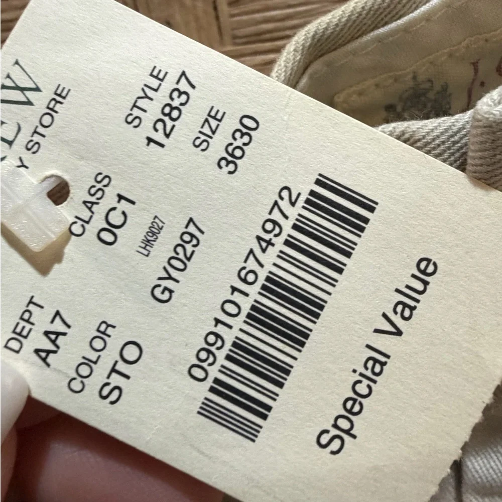 J. Crew Men’s Classic Khaki Chinos NWT 36/30 Classic Simple Business